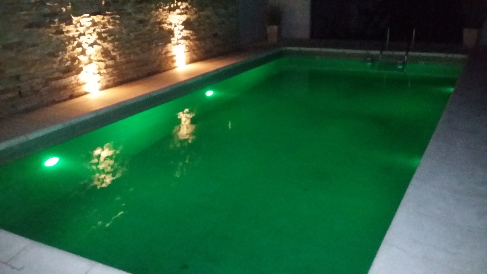 Iluminación para piscinas.